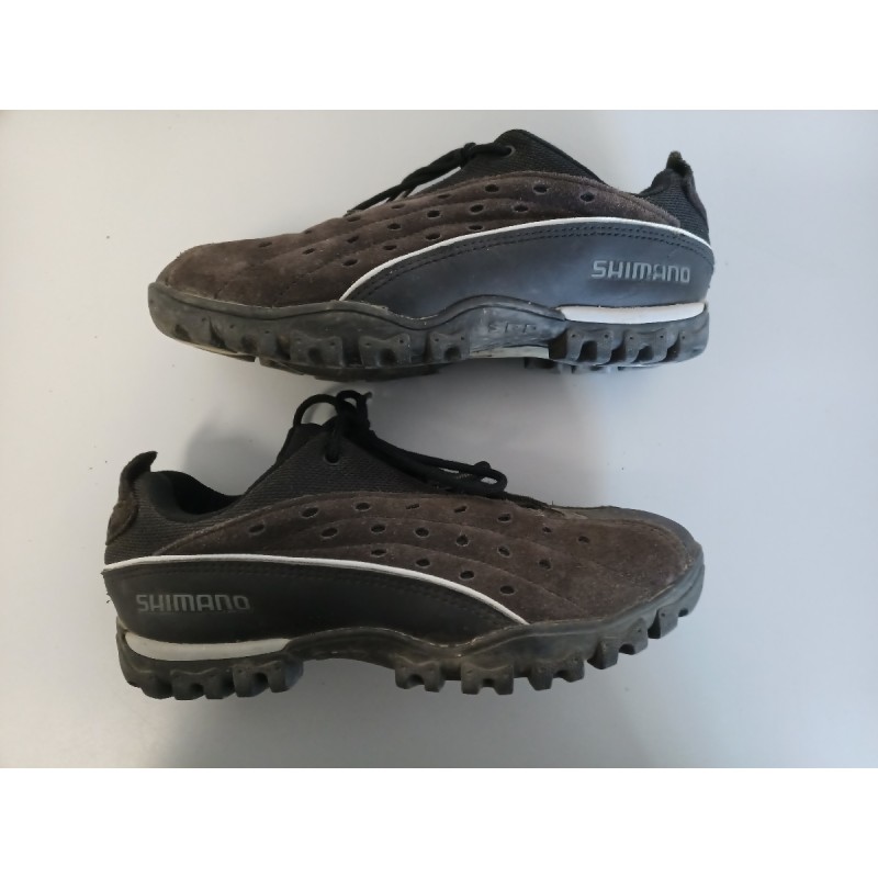 SHIMANO SH-MT30
Chaussures vtt femme 
pointure 38 