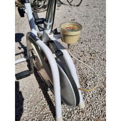 AV0004/VÉLO D'APPARTEMENT 
Porta-Exer-Cycle